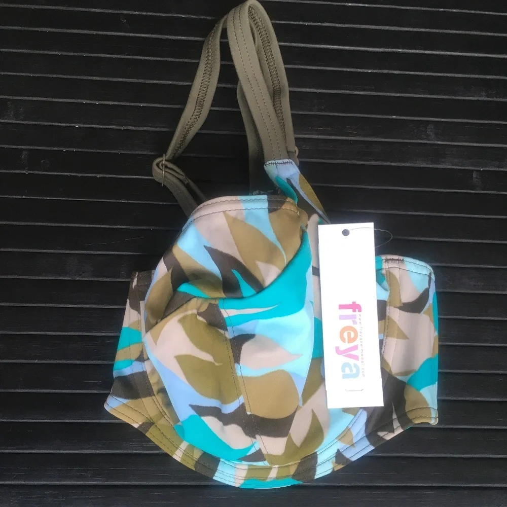 NWT Size 38E Freya 9798JU Jungle Print Bikini Top in Panama Cooler Aqua Camo